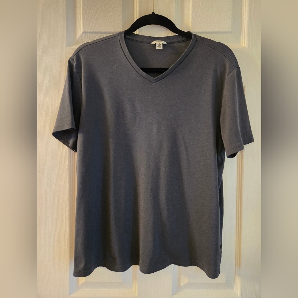 Calvin Klein Men's Gray V-Neck T-Shirt Size Medium